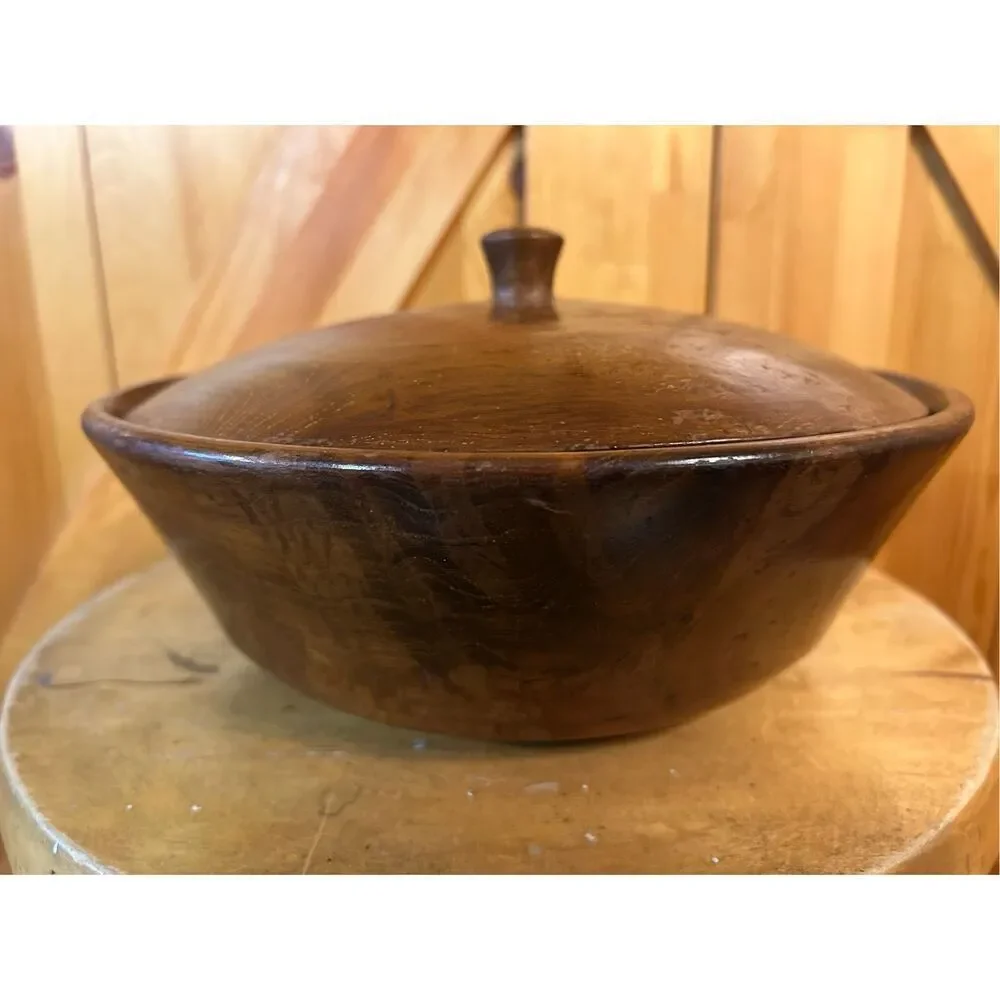 Vintage wood carved bowl with lid floral (7701)